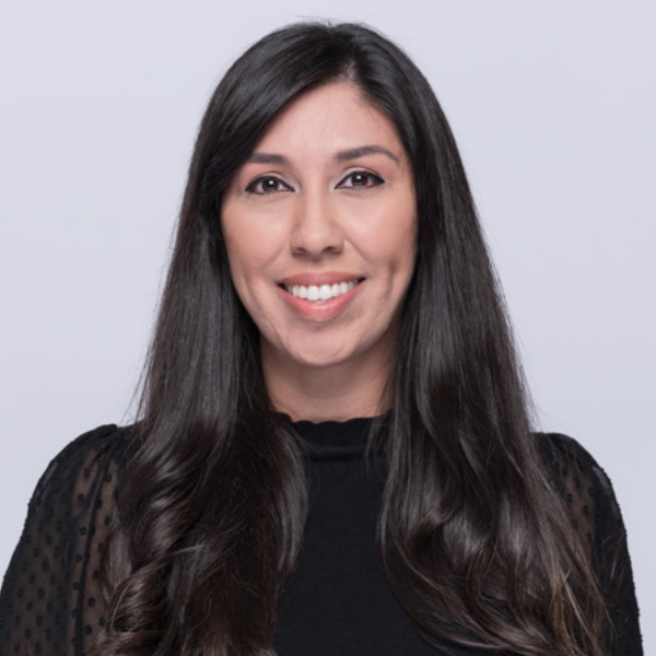 Rosie Hernandez Photo